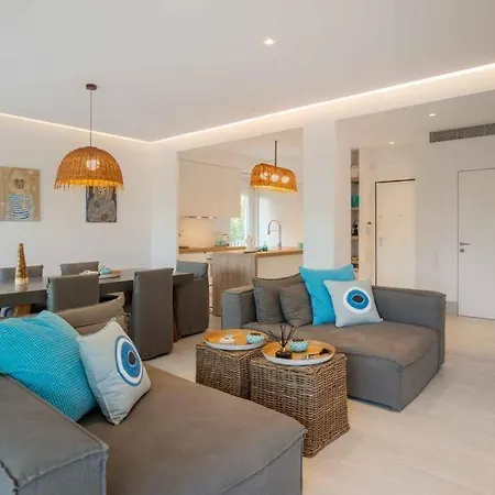 Charming 1 Bedroom In Voula Centre. * Athens