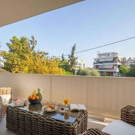 Apartment Charming 1 Bedroom In Voula Centre. *