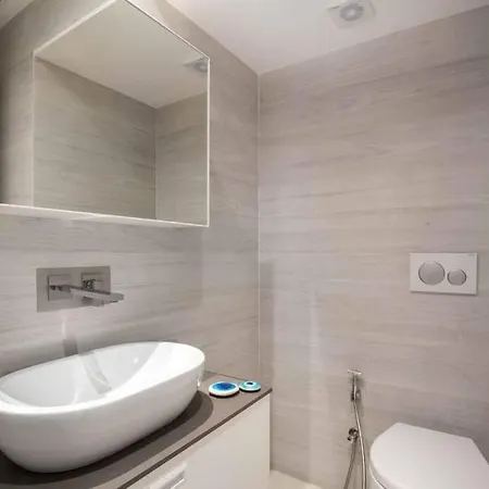 Charming 1 Bedroom In Voula Centre. * Athens