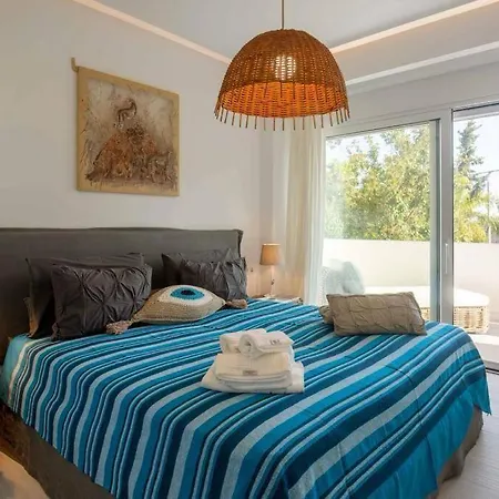 Apartment Charming 1 Bedroom In Voula Centre. Athens